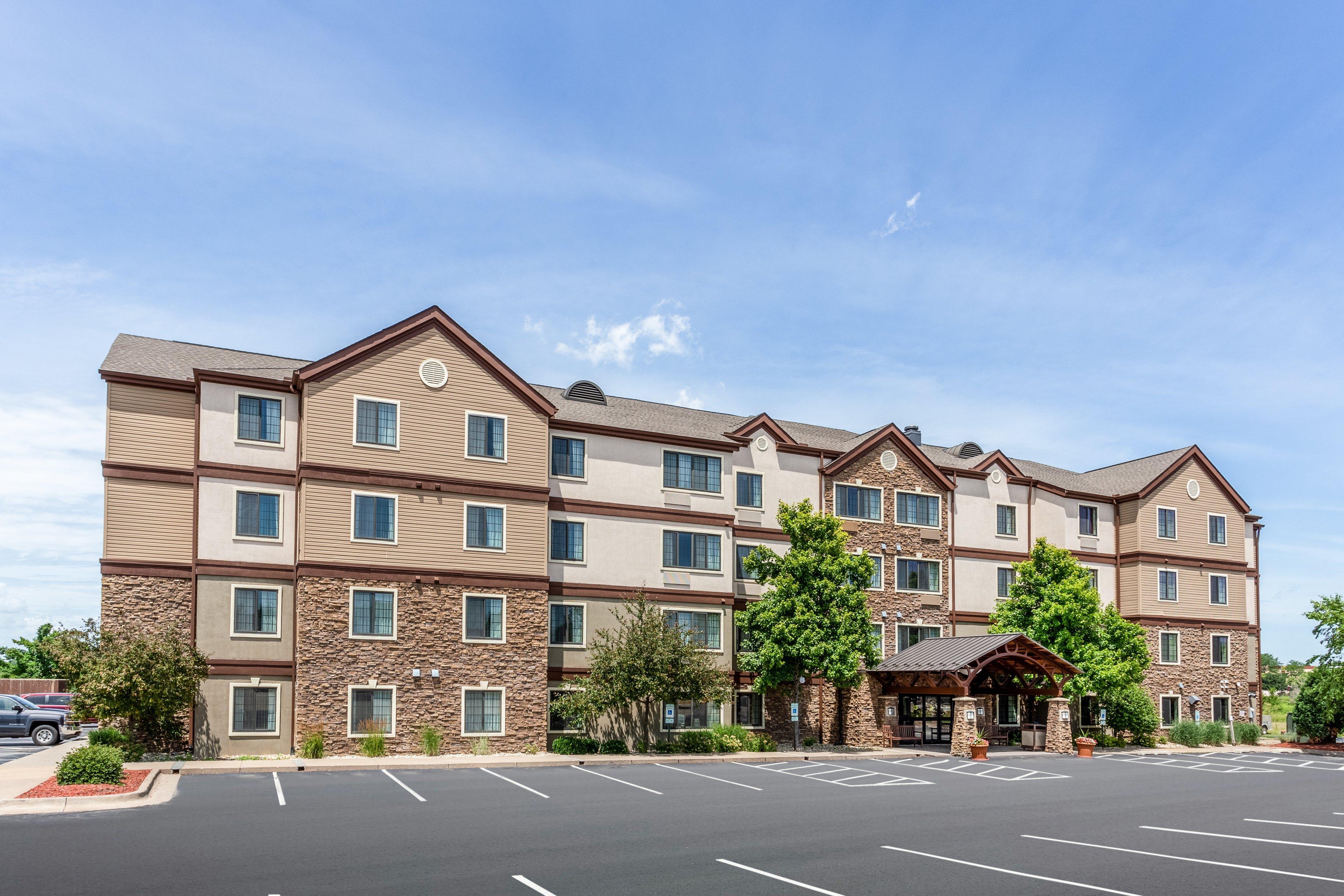 Staybridge Suites Davenport, An Ihg Hotel Bettendorf Exterior foto